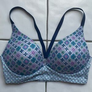 Like NEW Victoria's Secret Body By Victoria The Lounge Bra Purple Nirvana